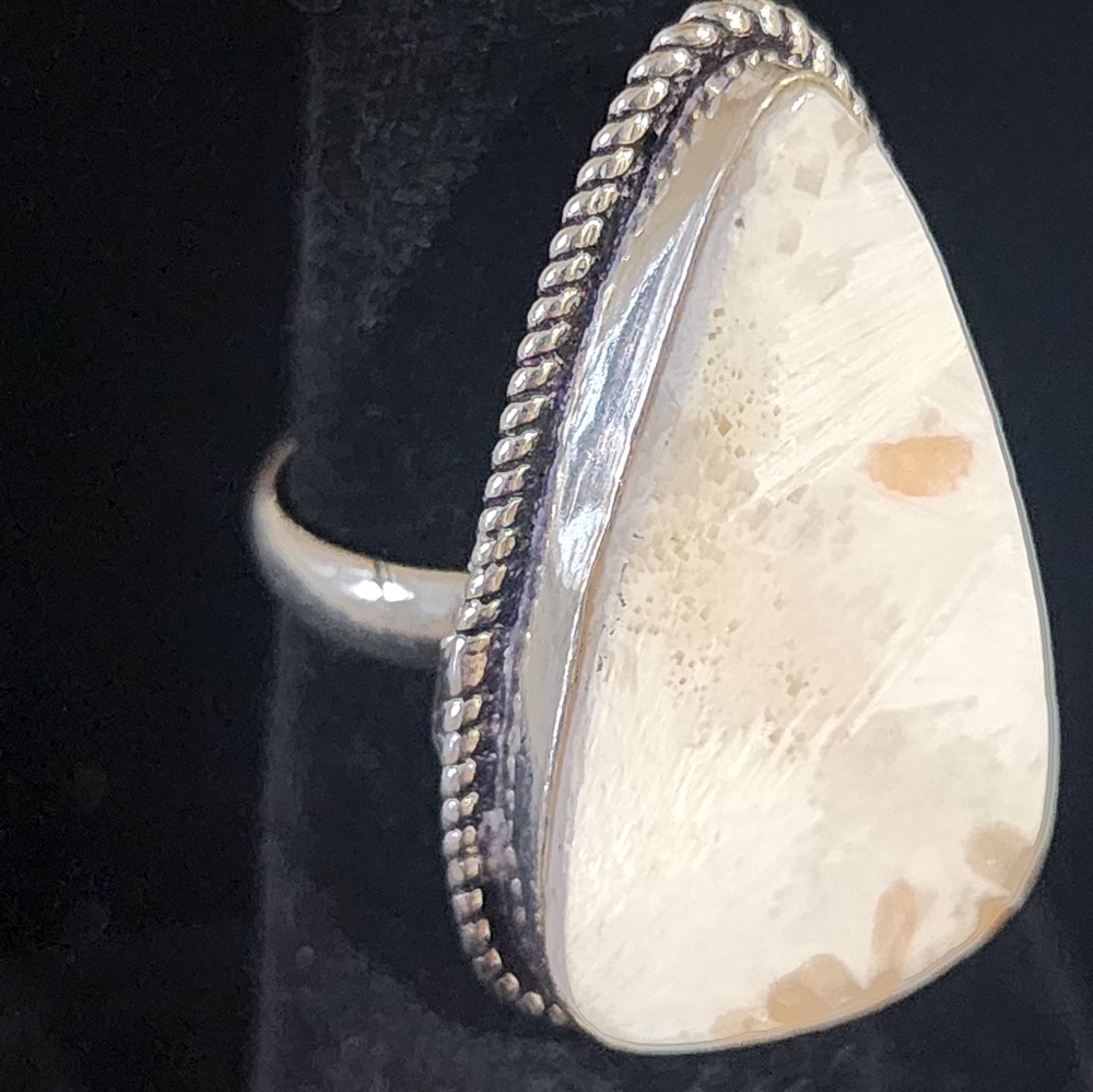 Scolecite Ring